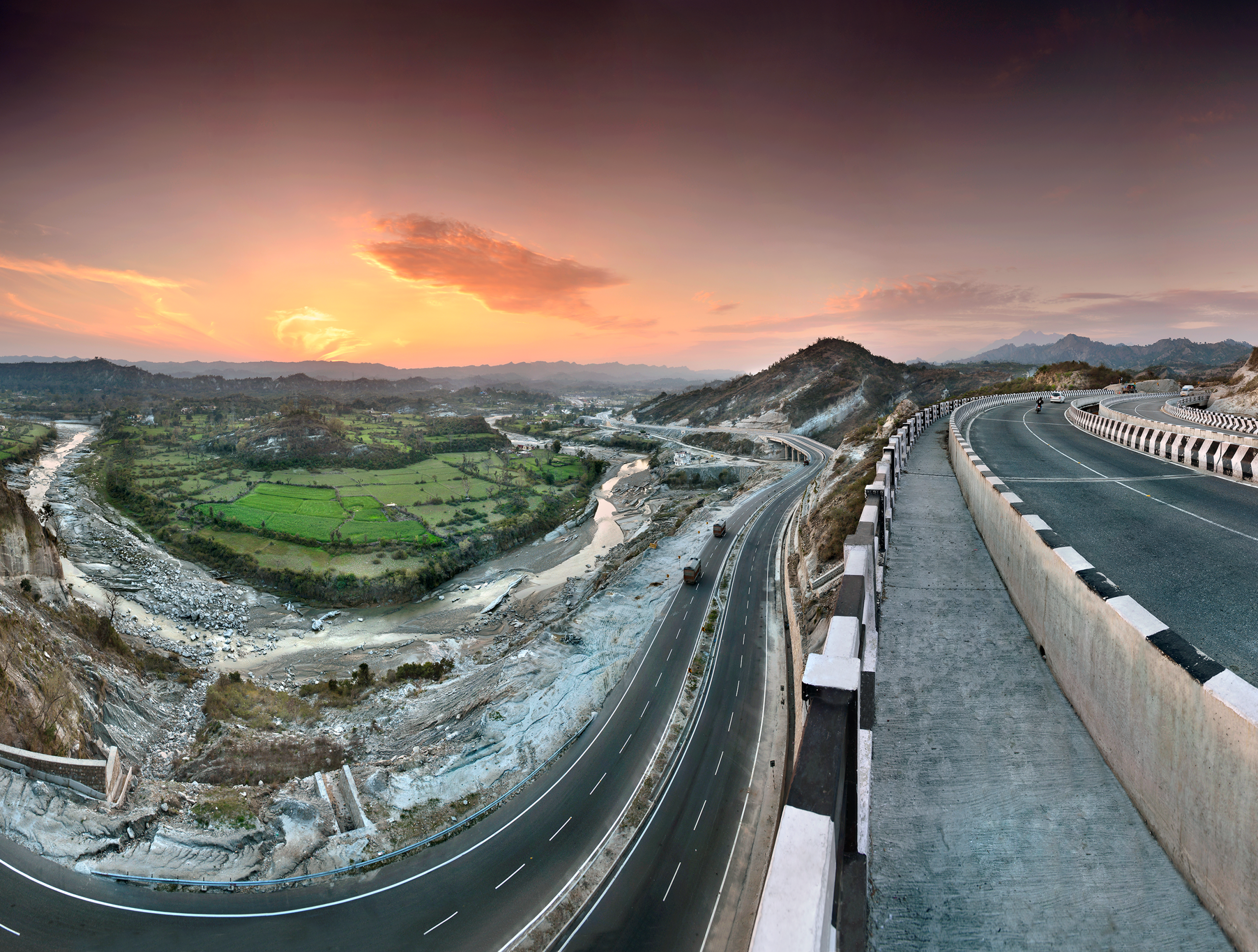 Cube Highways Trust Completes Acquisition of 2 Highway Assets in J&K from NIIF, at a Transaction Value of ₹4,185 Crores