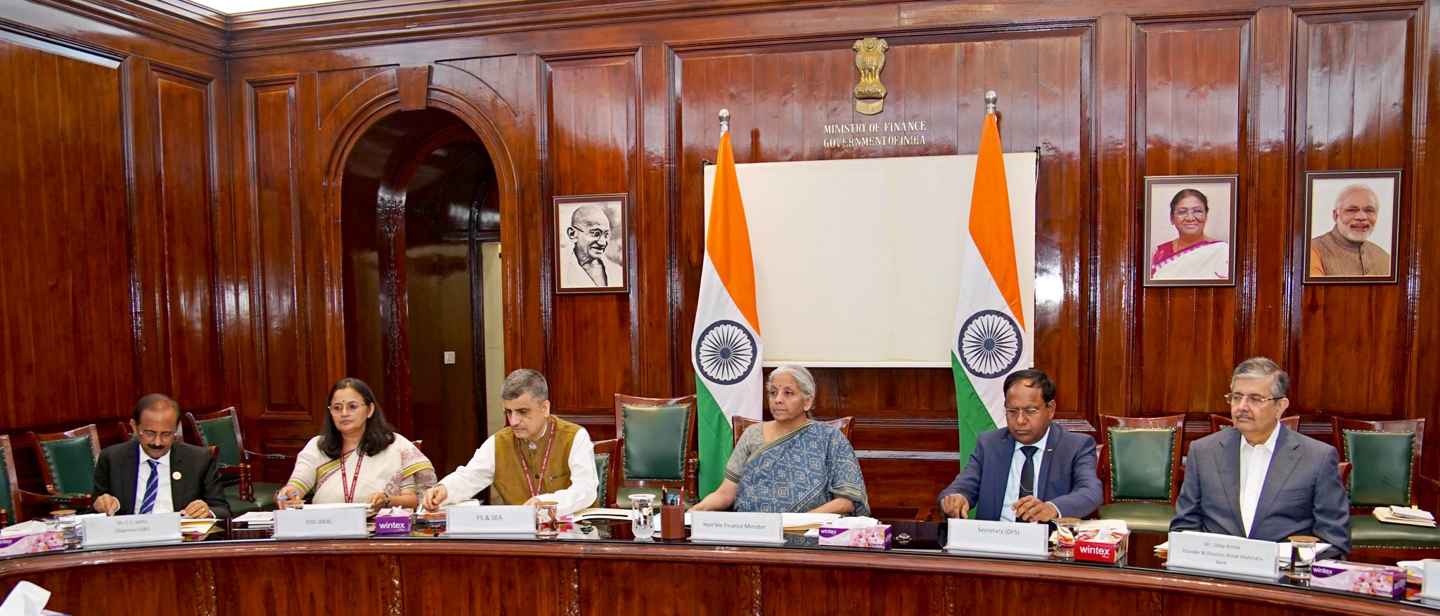 Union Minister for Finance and Corporate Affairs Smt. Nirmala Sitharaman chairs 6th meeting of the Governing Council of National Investment and Infrastructure Fund (NIIF) in New Delhi, today